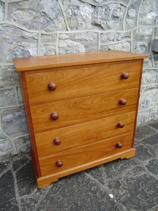 Chest of drawers.JPG